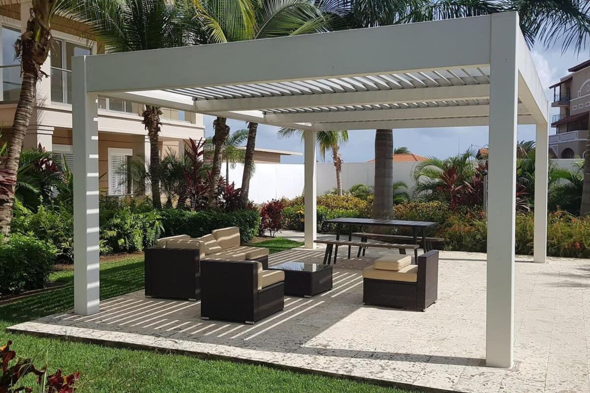 Beautiful Apartment In Eagle Beach Levent Palm Beach Bagian luar foto