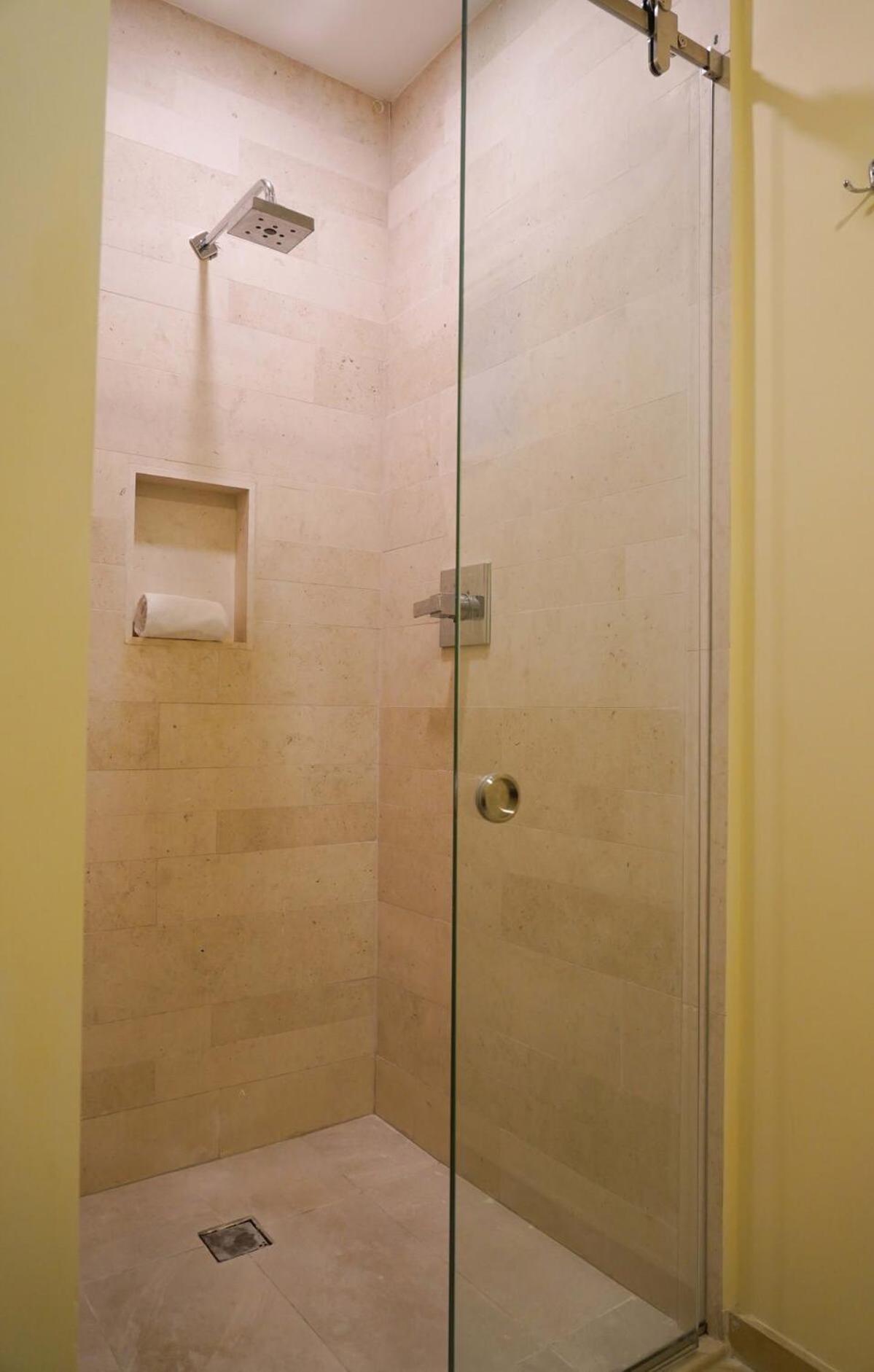 Beautiful Apartment In Eagle Beach Levent Palm Beach Bagian luar foto